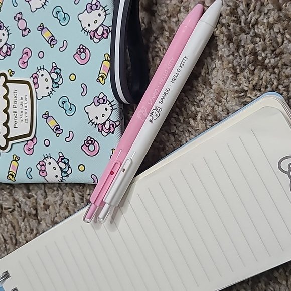 Hello Kitty Special Collection Accesory Pouch Set - Picture 5 of 5